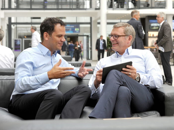 Björn Borst und Andreas Bödiger, Geschäftsführer der Objektus GmbH