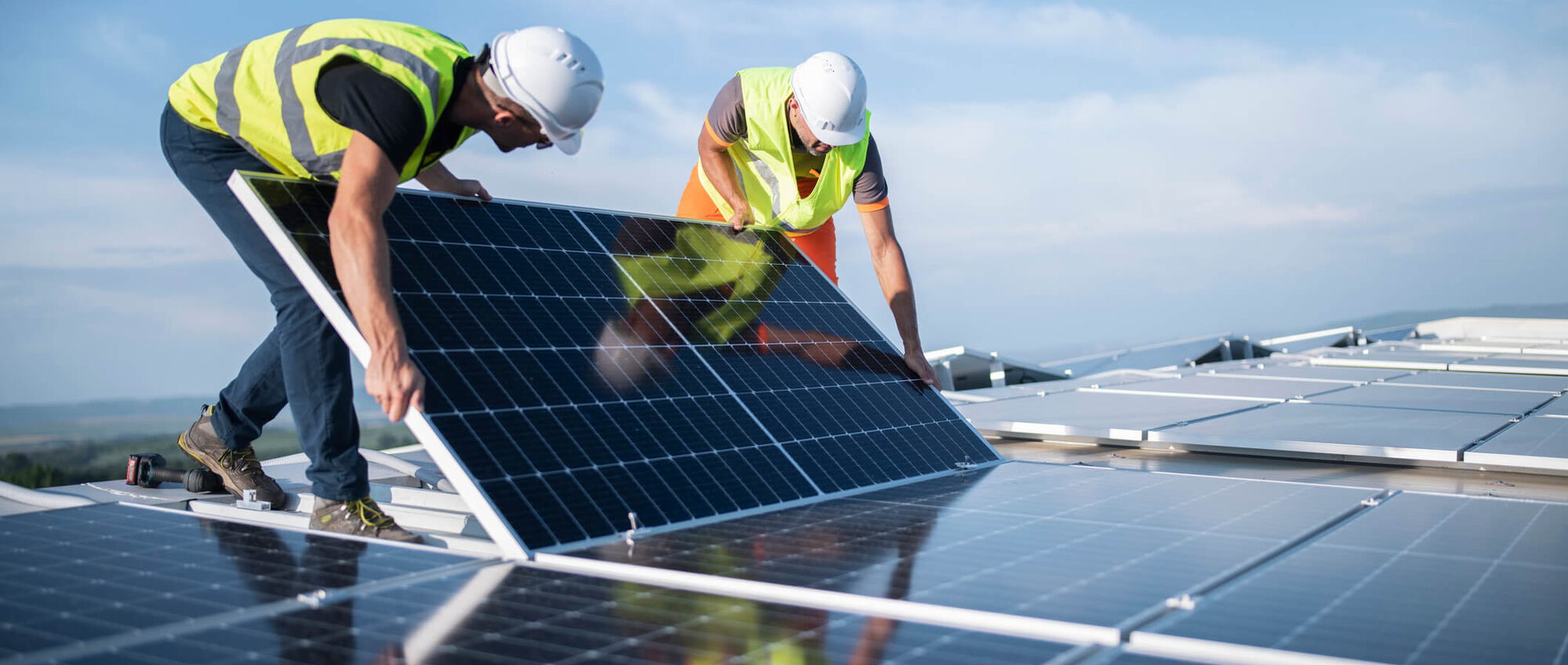 Photovoltaikanlage auf einem Mehrfamilienhaus für Mieterstrom